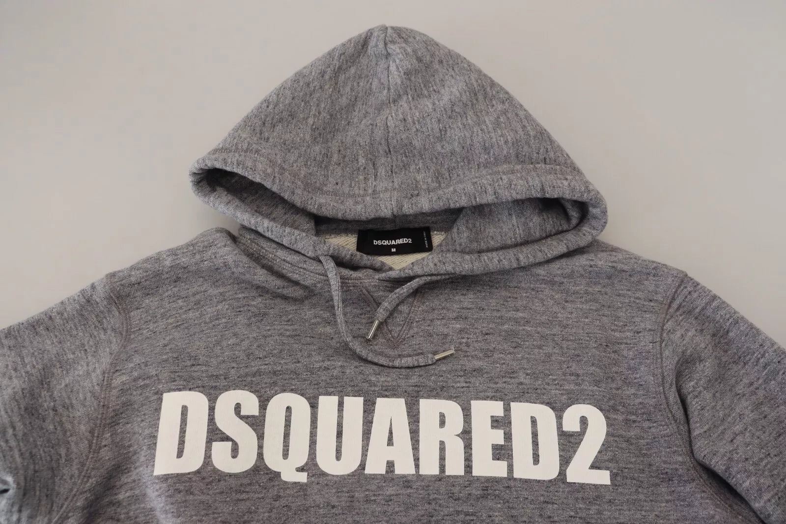 Erkekler için logo baskılı Dsquared² gri pamuklu kapüşonlu üst
